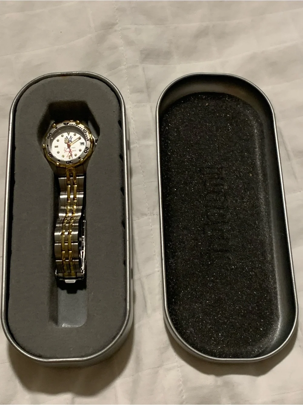 LogoArt New York Yankees Two-Tone Stainless Steel Bracelet Watch for Women